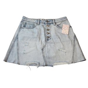 Free People Women's denim Indigo  a line Distressed skirt Size 28 NEW (C)